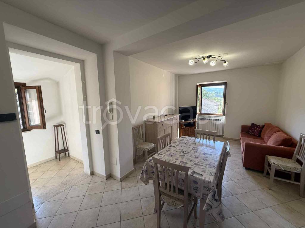 appartamento in vendita a Nocera Umbra