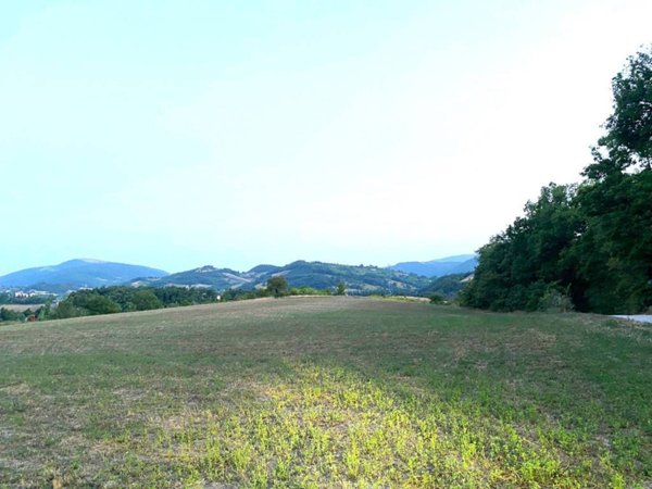 terreno agricolo in vendita a Nocera Umbra