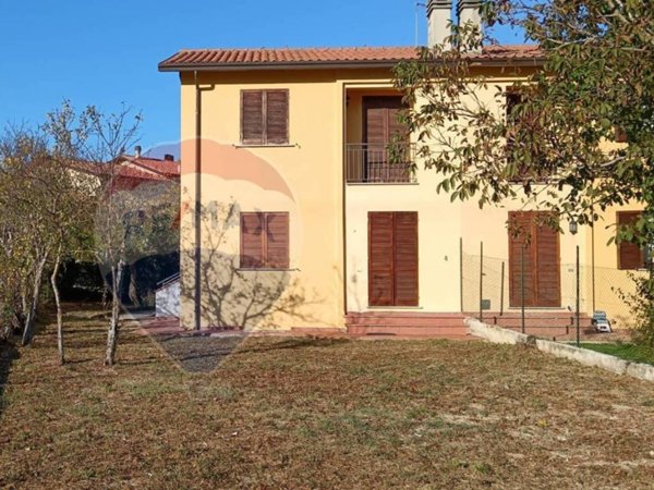casa indipendente in vendita a Nocera Umbra