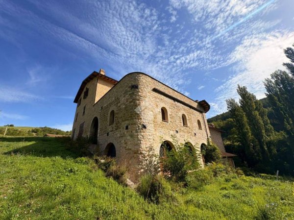 casale in vendita a Nocera Umbra