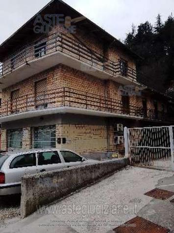 ufficio in vendita a Nocera Umbra