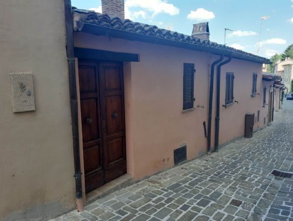 appartamento in vendita a Nocera Umbra in zona Bagni