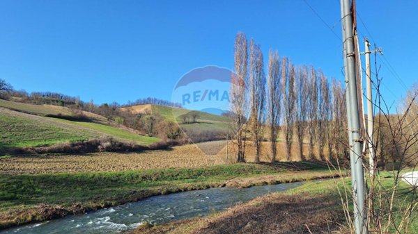 terreno agricolo in vendita a Nocera Umbra