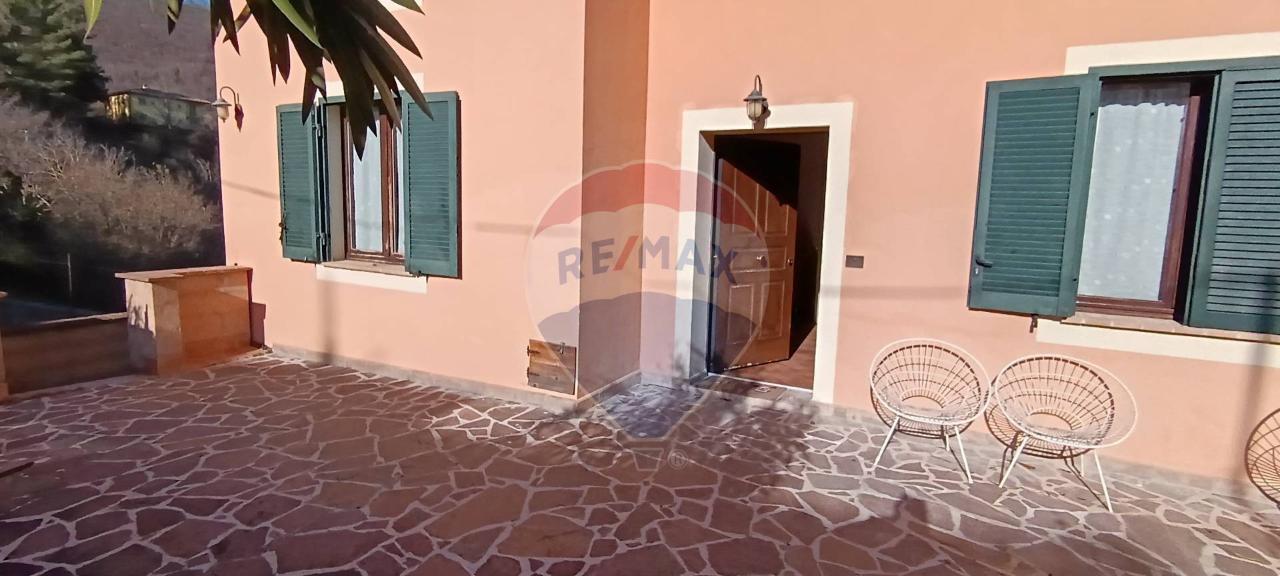 casa indipendente in vendita a Nocera Umbra