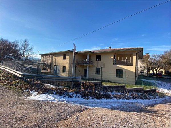 appartamento in vendita a Nocera Umbra in zona Gaifana