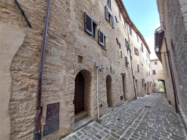 appartamento in vendita a Nocera Umbra
