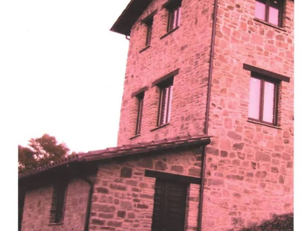 casa indipendente in vendita a Nocera Umbra in zona Lanciano