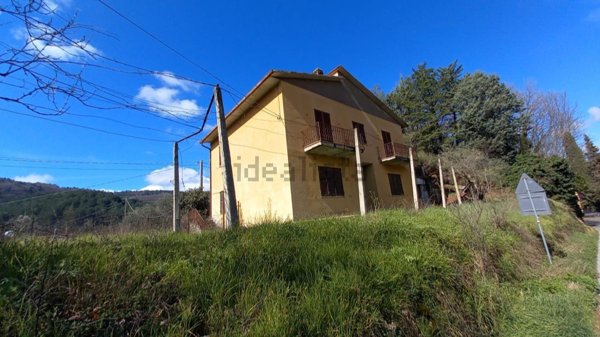 appartamento in vendita a Nocera Umbra