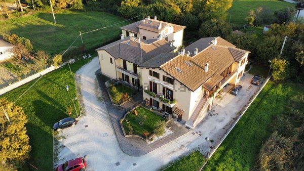 casa indipendente in vendita a Nocera Umbra in zona Gaifana