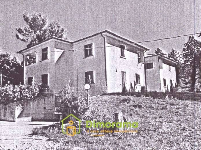 appartamento in vendita a Nocera Umbra in zona Colle