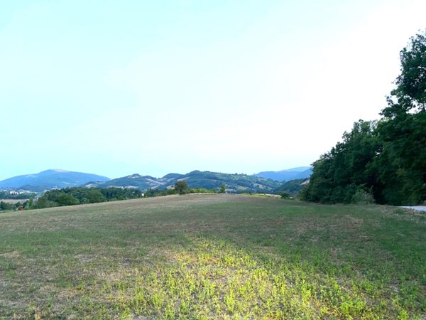 casa indipendente in vendita a Nocera Umbra in zona Molina