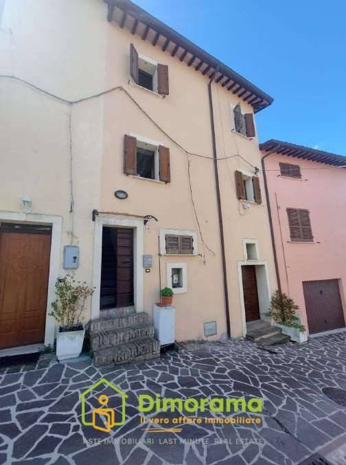appartamento in vendita a Nocera Umbra