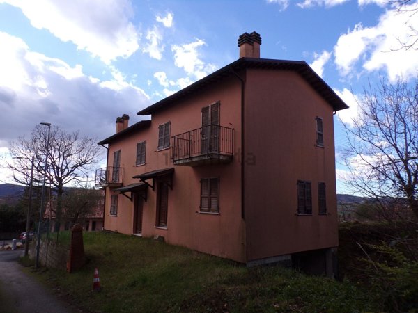 casa indipendente in vendita a Nocera Umbra