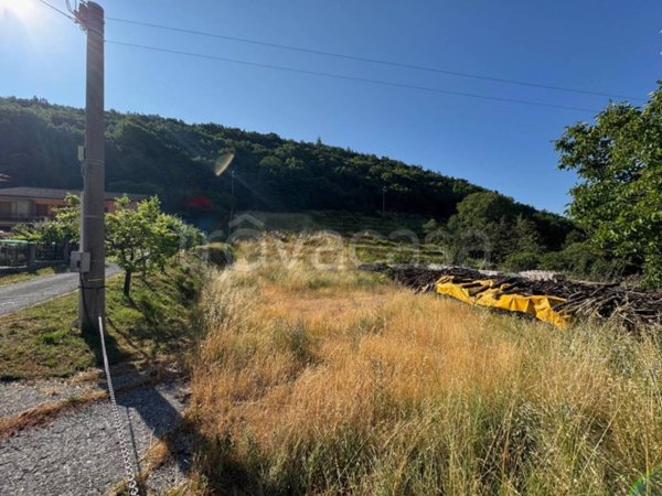casa indipendente in vendita a Nocera Umbra in zona Bagnara