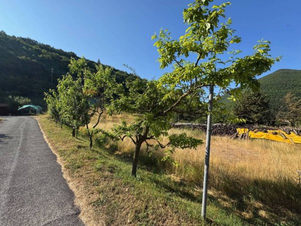terreno edificabile in vendita a Nocera Umbra in zona Bagnara