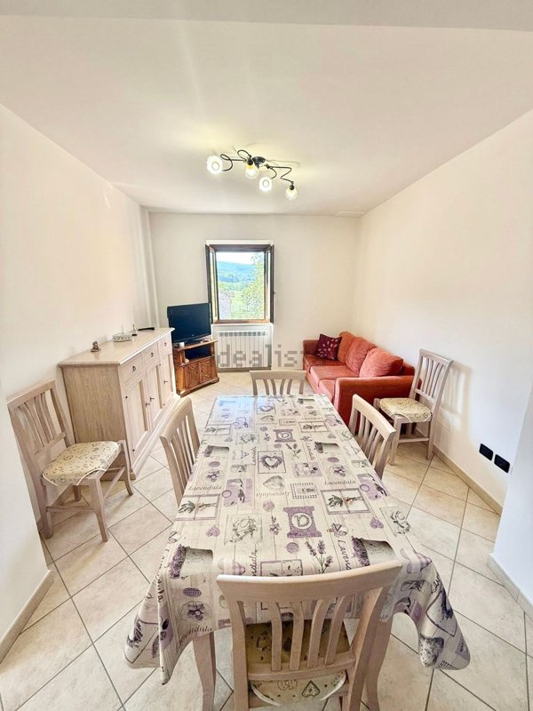 casa indipendente in vendita a Nocera Umbra