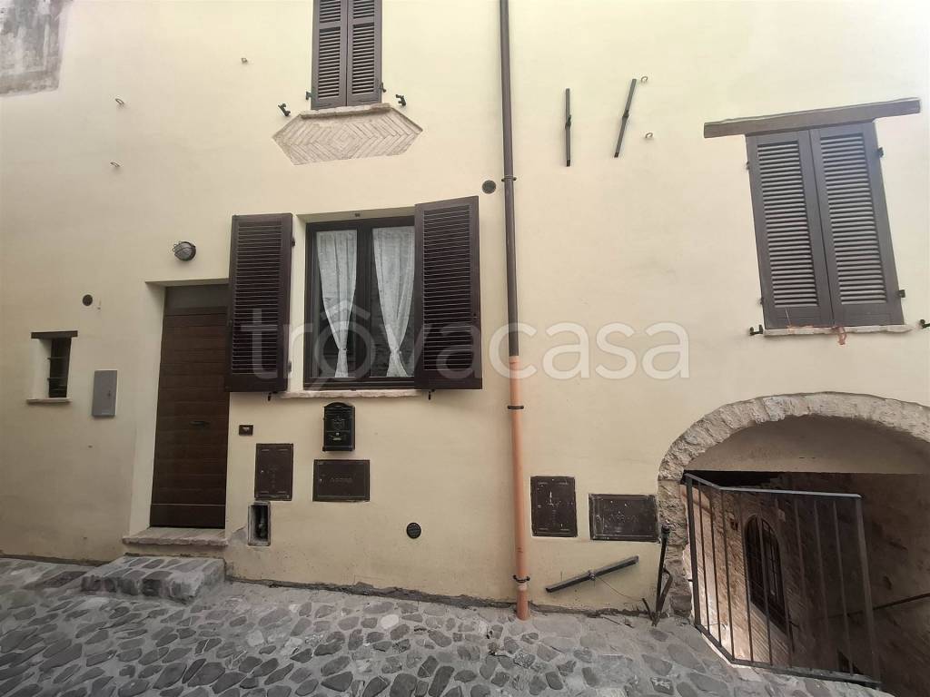 appartamento in vendita a Nocera Umbra