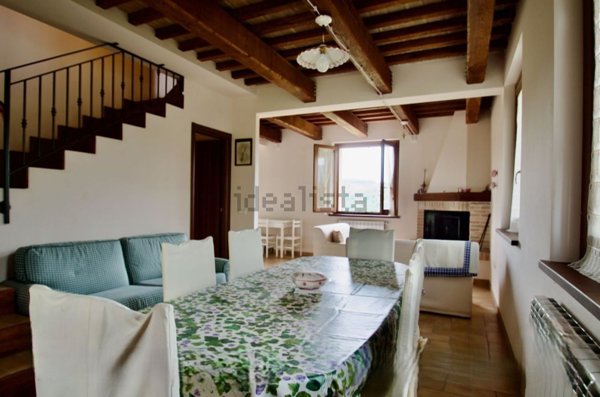 casa indipendente in vendita a Nocera Umbra in zona Sorifa