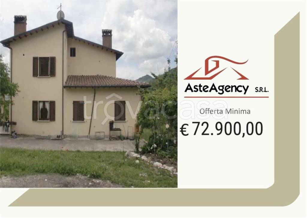 casa indipendente in vendita a Nocera Umbra in zona Colsaino