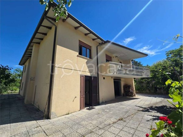 casa indipendente in vendita a Nocera Umbra in zona Sorifa