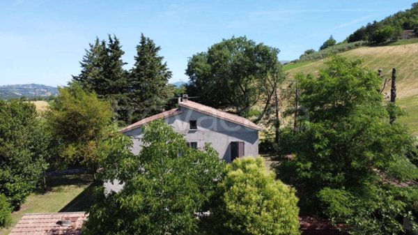 casa indipendente in vendita a Nocera Umbra