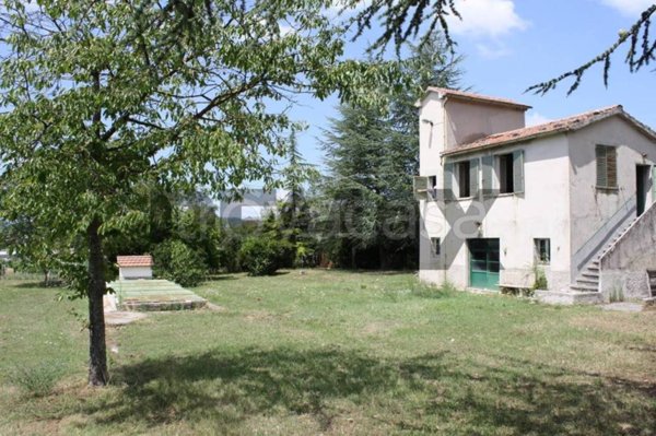 appartamento in vendita a Nocera Umbra in zona Colle
