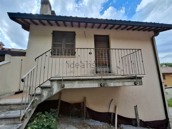 appartamento in vendita a Nocera Umbra