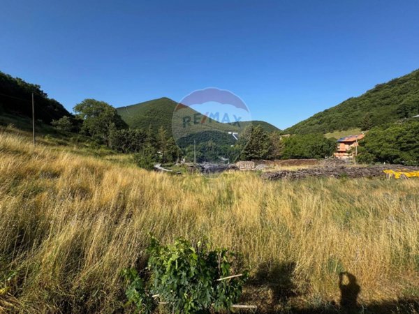 terreno in vendita a Nocera Umbra in zona Bagnara