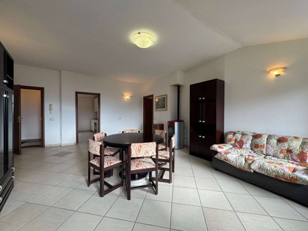 casa indipendente in vendita a Nocera Umbra in zona Ponte Parrano