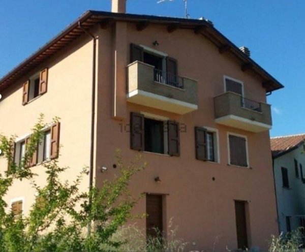 casa indipendente in vendita a Nocera Umbra in zona Sorifa