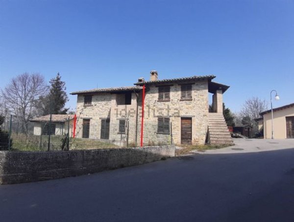 casa indipendente in vendita a Nocera Umbra