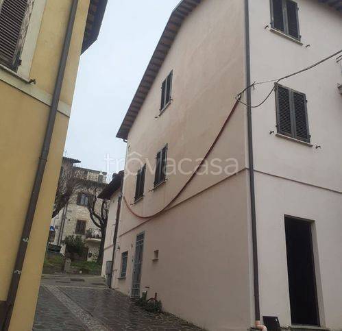 appartamento in vendita a Nocera Umbra in zona Colle