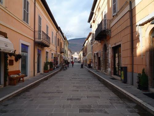 negozio in vendita a Norcia