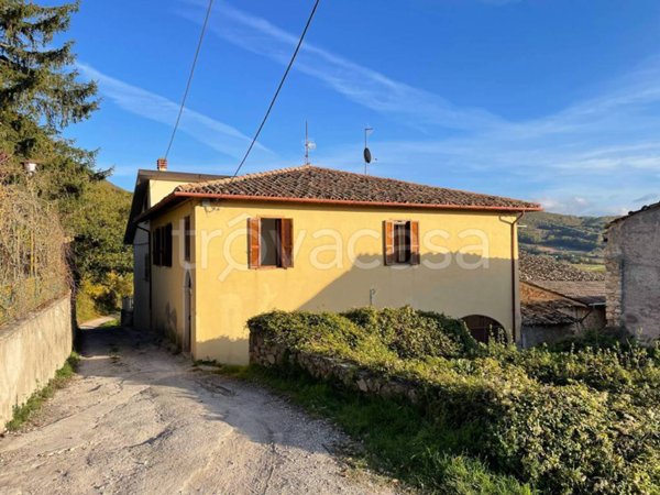 casa indipendente in vendita a Norcia