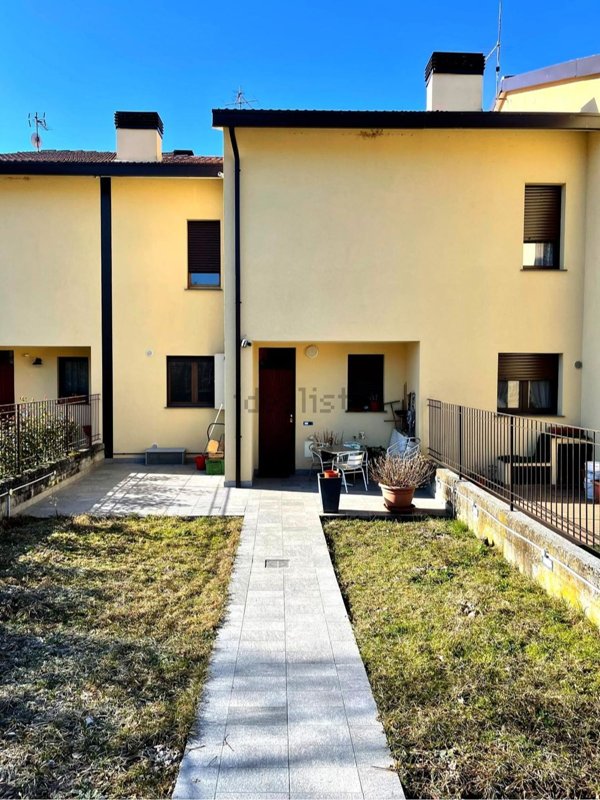 casa indipendente in vendita a Norcia