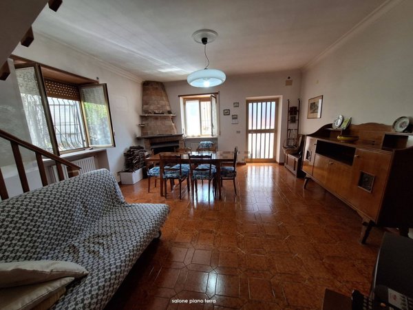 casa semindipendente in vendita a Norcia