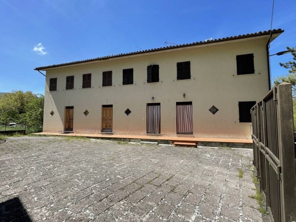 casa indipendente in vendita a Norcia in zona Campi