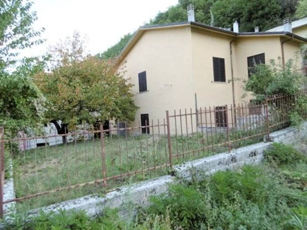 casa indipendente in vendita a Norcia in zona Sant'Andrea