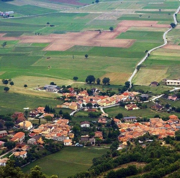 quadrivano in vendita a Norcia