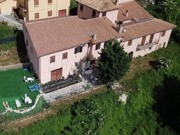 casa indipendente in vendita a Norcia in zona Forsivo