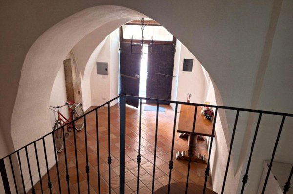 locale di sgombero in vendita a Norcia