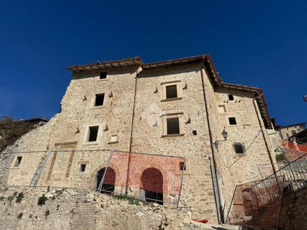 appartamento in vendita a Norcia in zona Campi