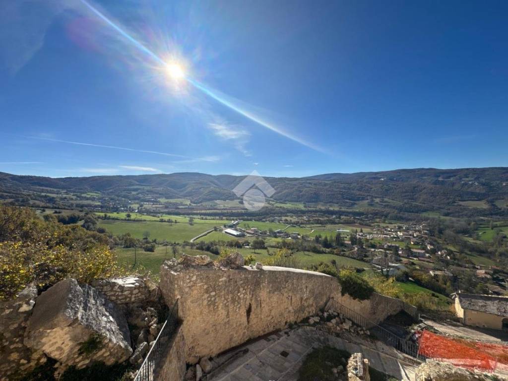 appartamento in vendita a Norcia in zona Campi