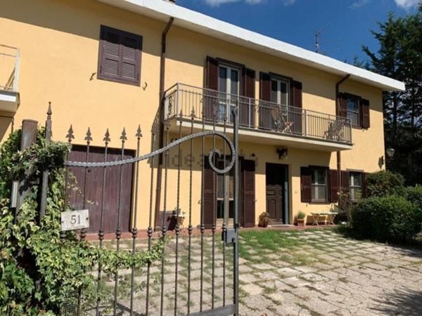 casa indipendente in vendita a Norcia