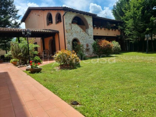 appartamento in vendita a Norcia in zona Piediripa