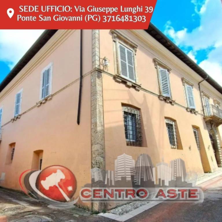 locale commerciale in vendita a Norcia