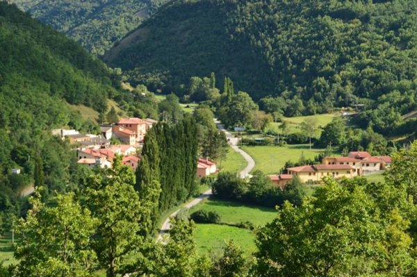 pentavano in vendita a Norcia in zona Sant'Andrea