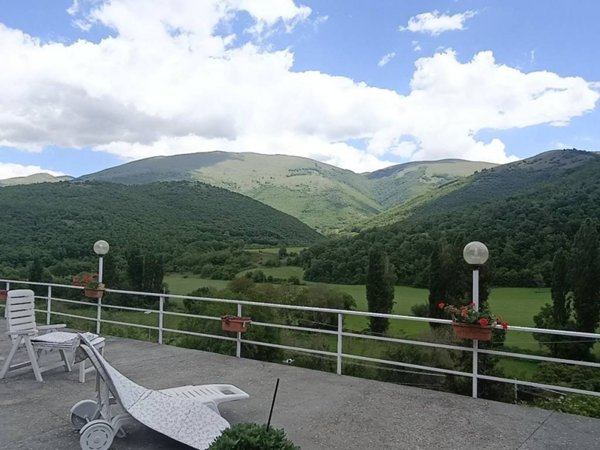 casa indipendente in vendita a Norcia in zona Savelli