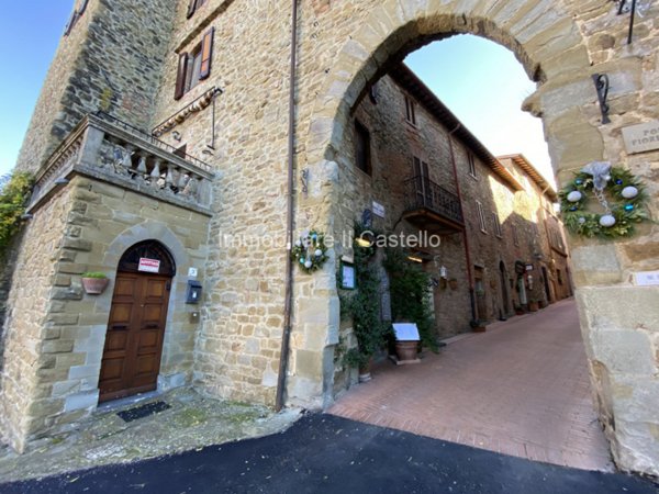 negozio in vendita a Paciano