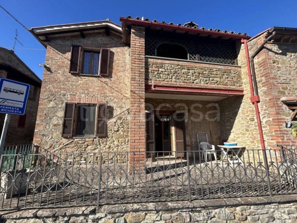 appartamento in vendita a Paciano